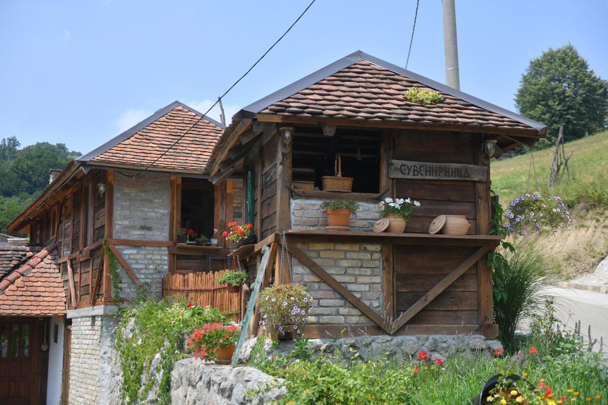 Konak Dobri Potok Krupanj Bagian luar foto