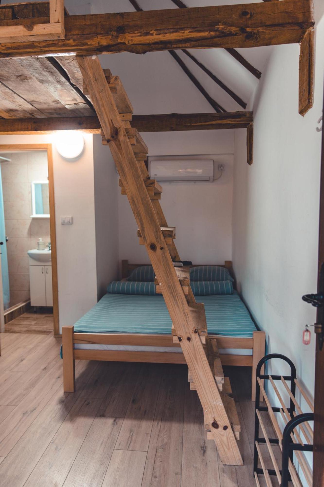 Konak Dobri Potok Krupanj Bagian luar foto