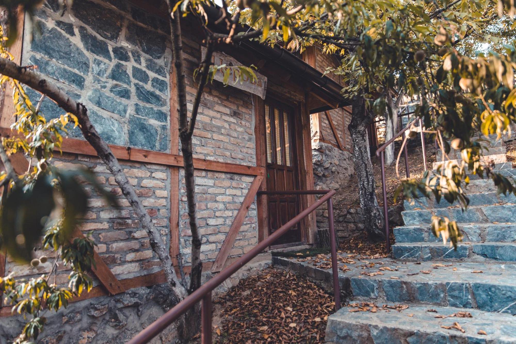 Konak Dobri Potok Krupanj Bagian luar foto